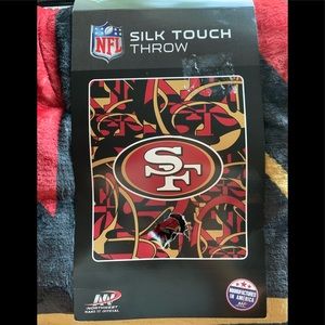 Bedding - Brand new 49ers NFL throw Bedding - Brand new 49ers NFL throw